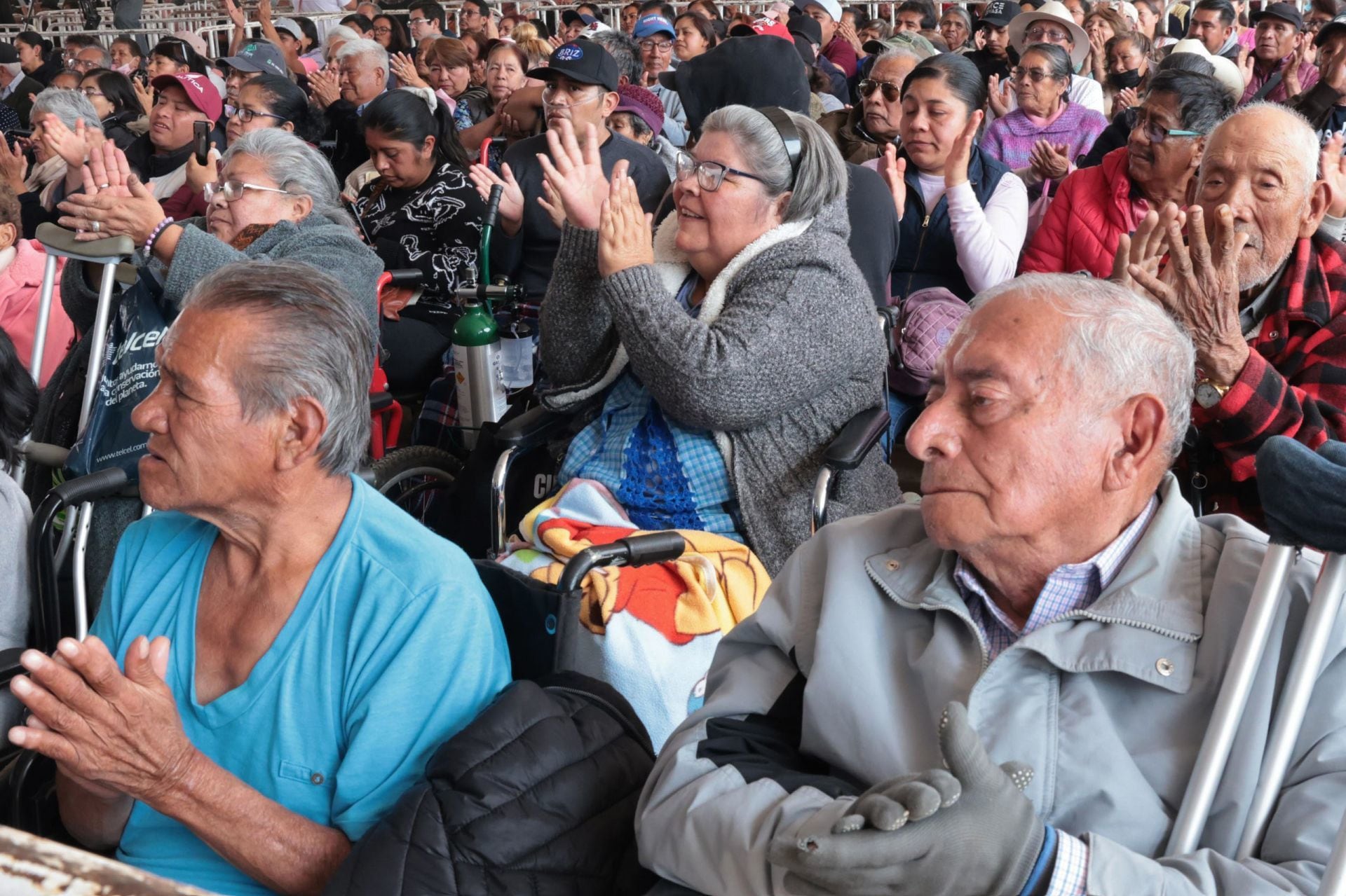 Ellos son los adultos mayores que recibirán un aumento del 15% en el ...