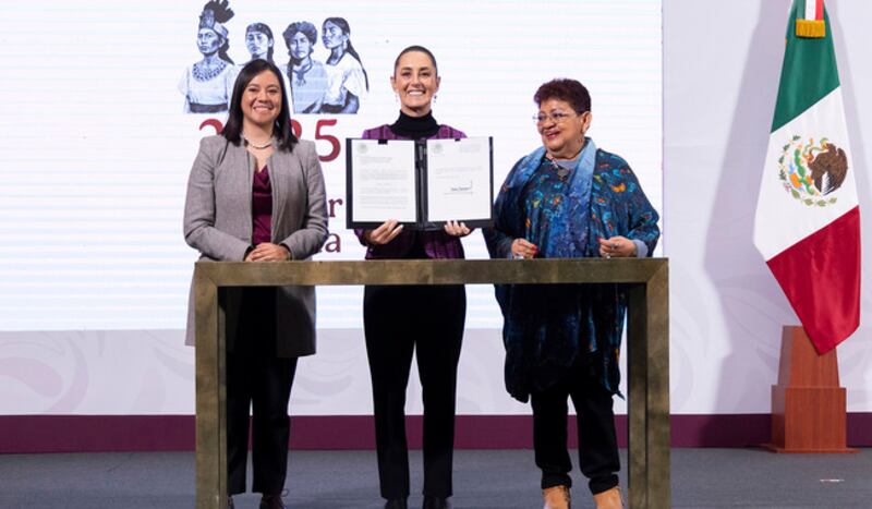 Claudia Sheinbaum presenta iniciativa de reforma al artículo 40