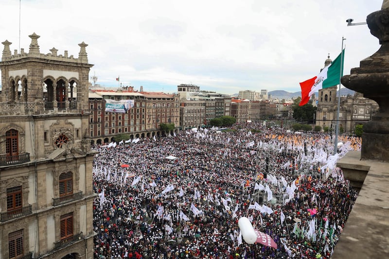 La presidenta llevó a cabo la celebración de su informe por los primeros 100 días de gobierno