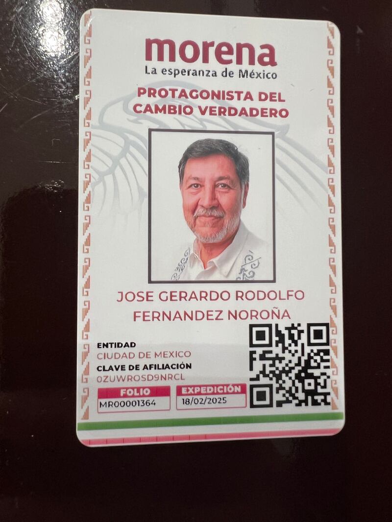 Credencial de Noroña