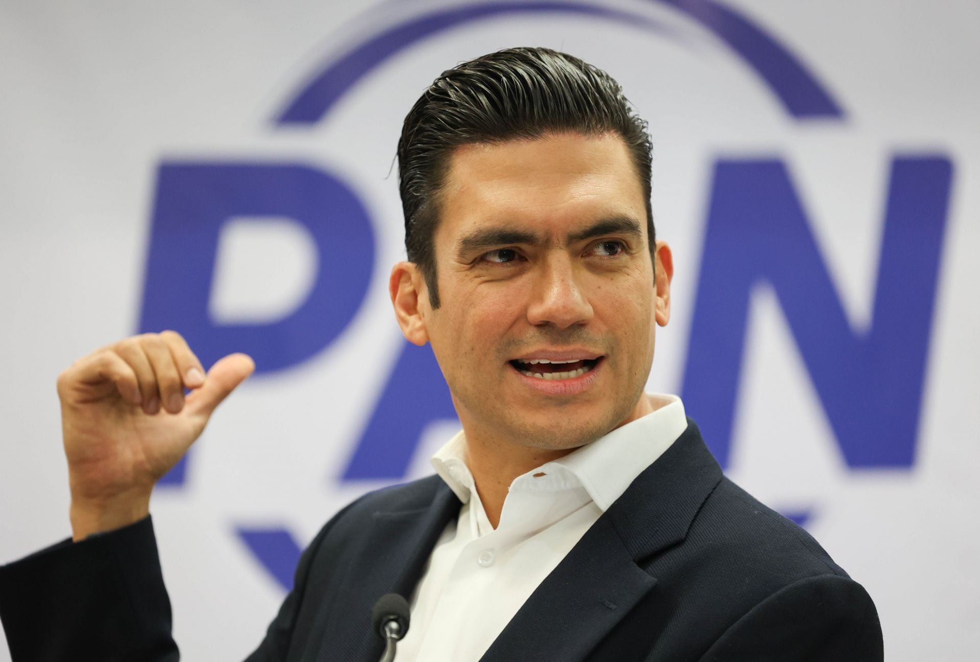 PAN se lanza solo por la gubernatura de Nuevo León rumbo a 2027