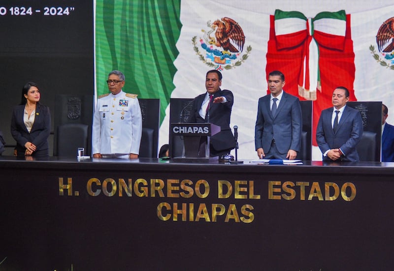 Eduardo Ramírez rindió protesta como gobernador.