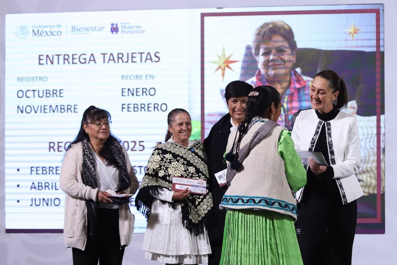 El gobierno iniciará el 3 de enero la entrega de la tarjeta Pensión Mujeres Bienestar