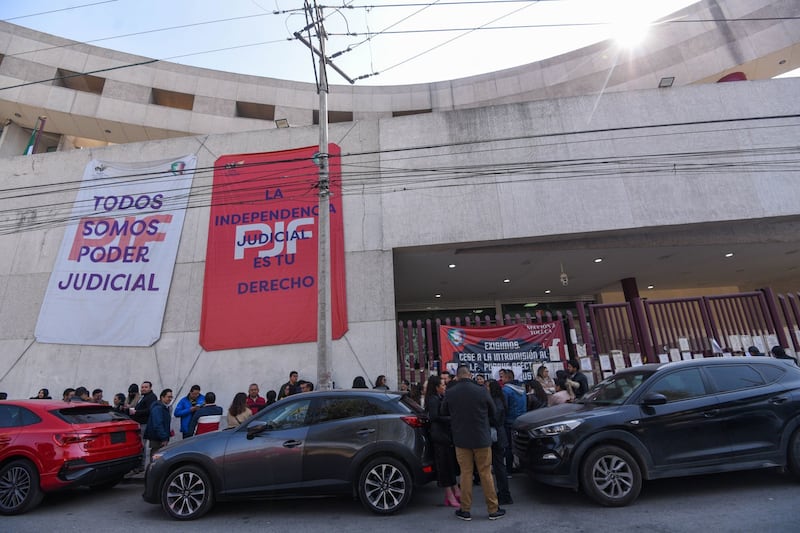 Los juzgadores exigieron la suspensión de la elección judicial