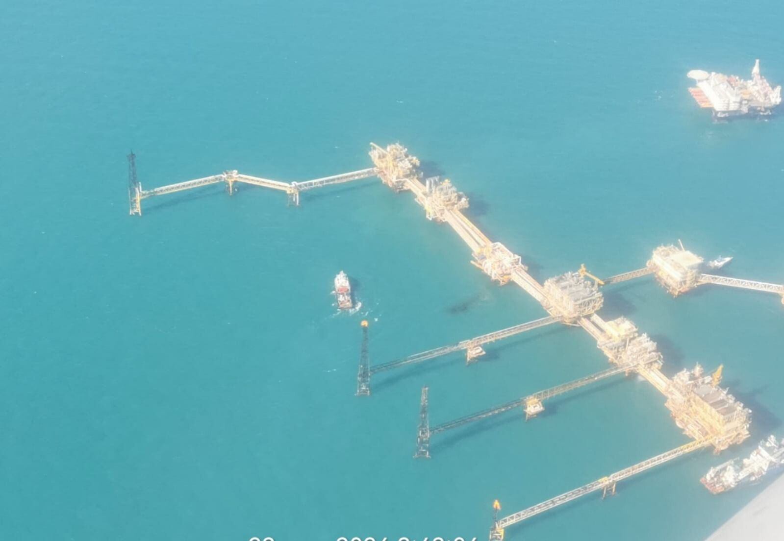Marina realiza patrullaje por derrame de hidrocarburo en el Golfo de México