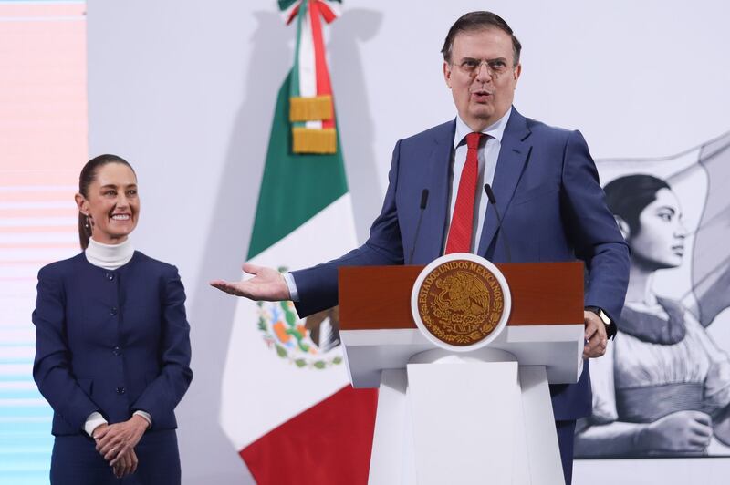 Marcelo Ebrard felicita a Sheinbaum