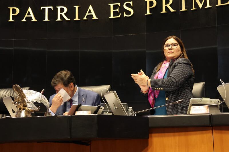 norona-lloro-senado