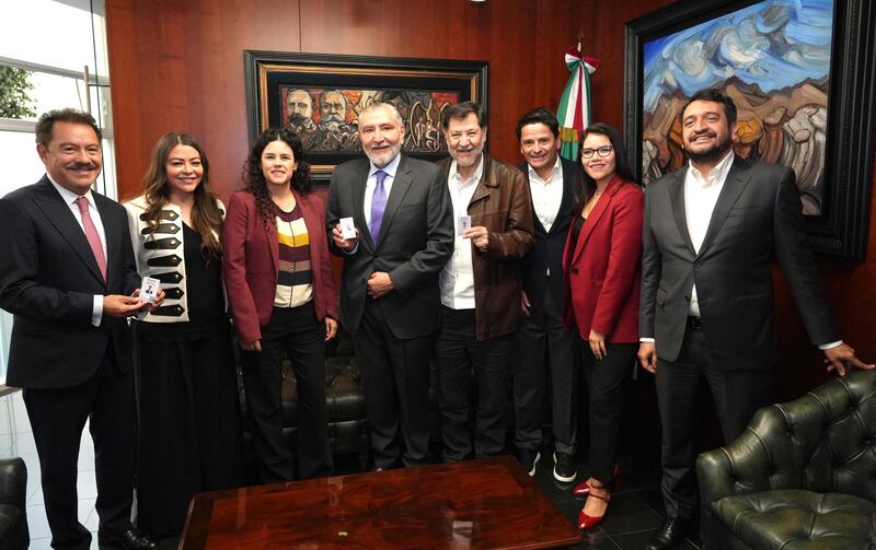 Noroña se afilia a Morena