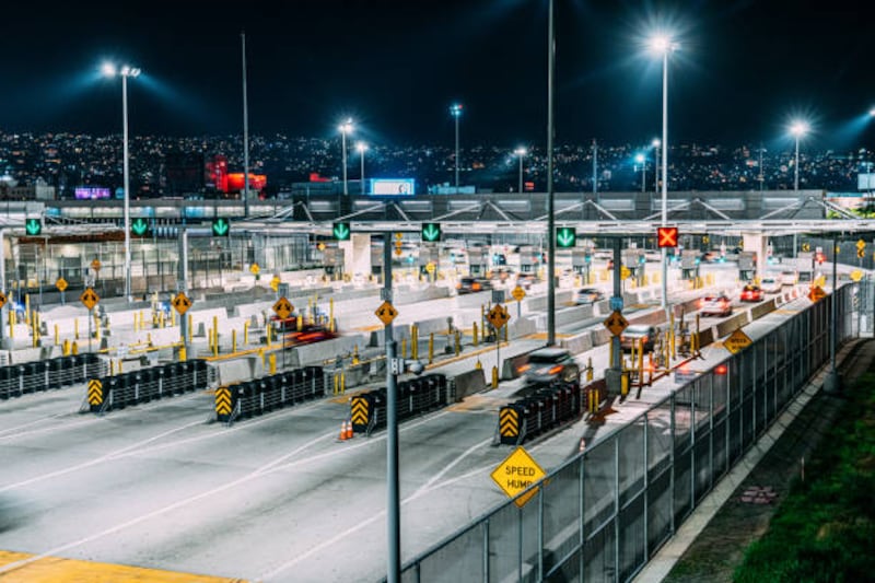 caseta-de-cobro-autopistas